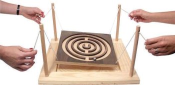 LABYRINTHE GEANT (2/4 JOUEURS)